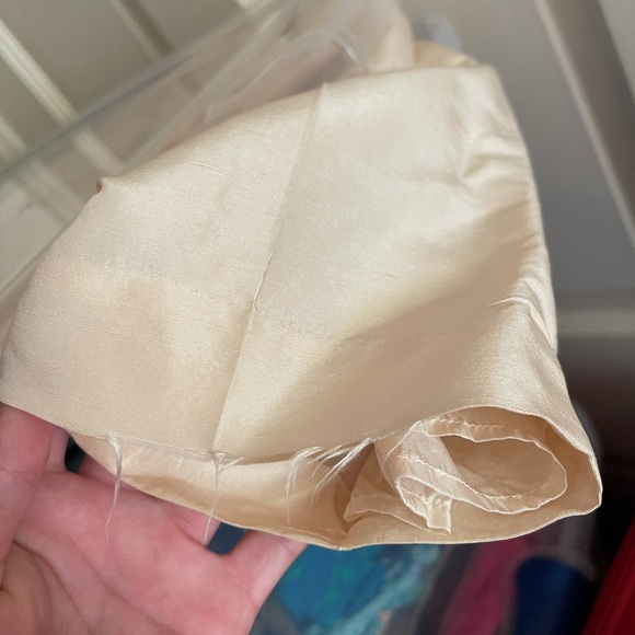 SOLD | 60s Cream Raw Silk Cigarette Skinny pants. - Picture 9 of 9